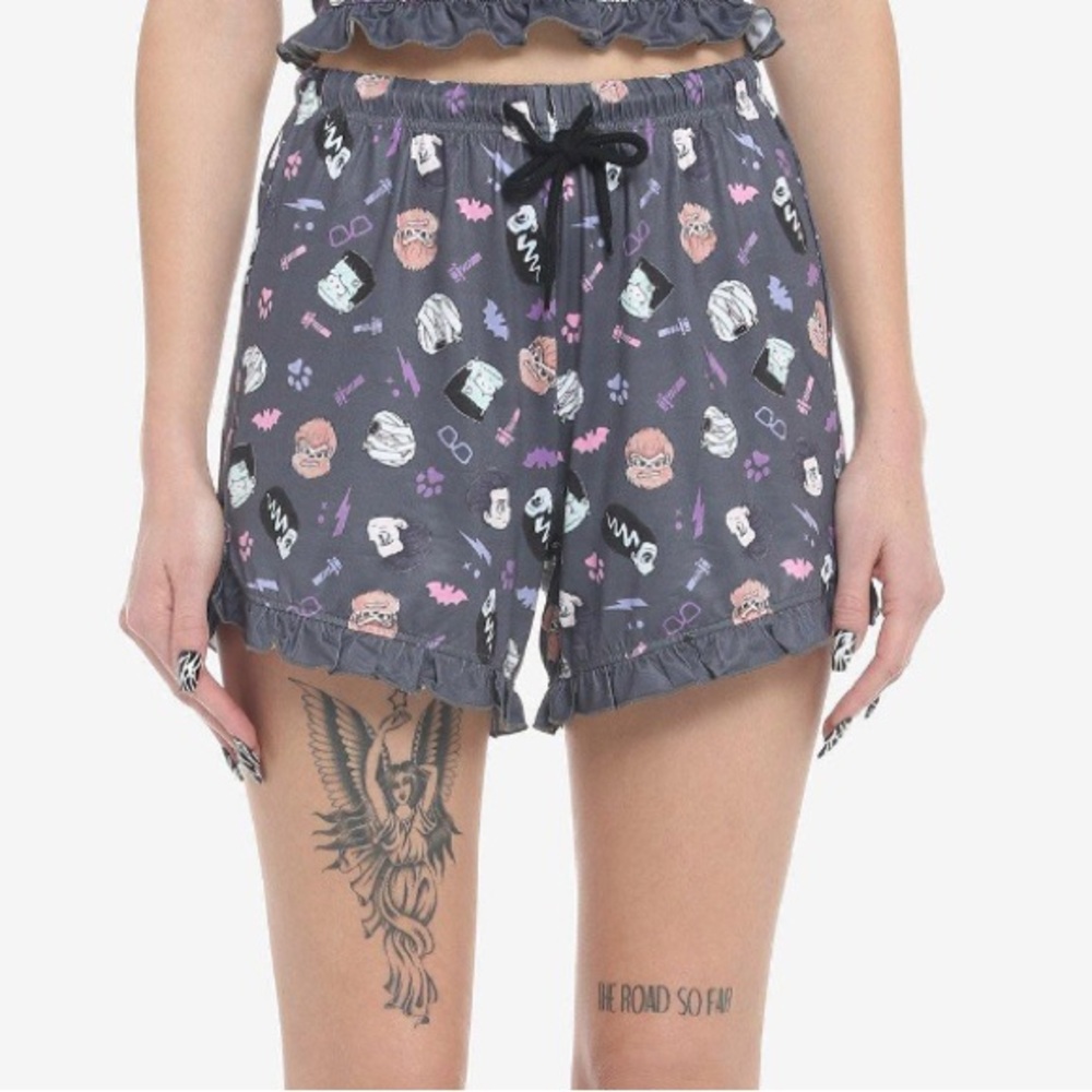 Universal‎ Monsters Chibi Ruffle Lounge Shorts Hot Topic Halloween